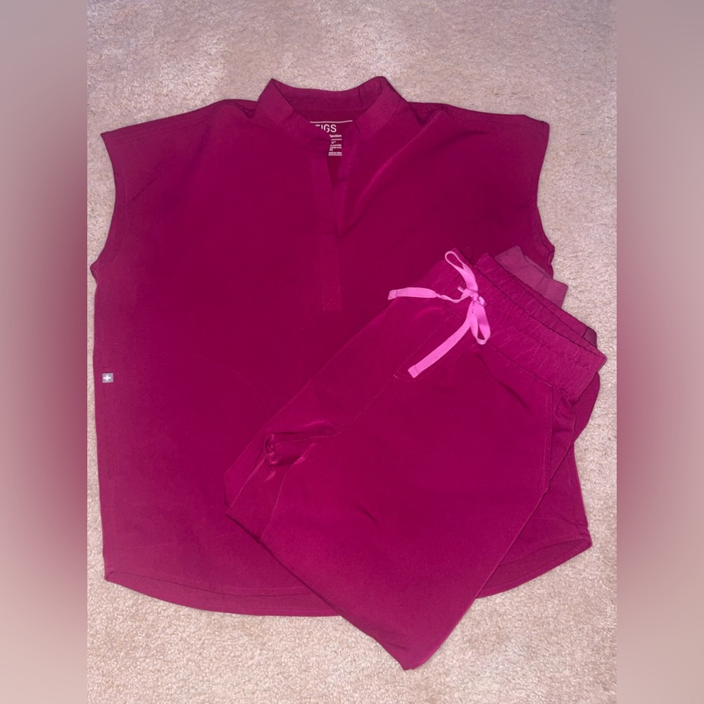 DARK MAGENTA FIGS SET